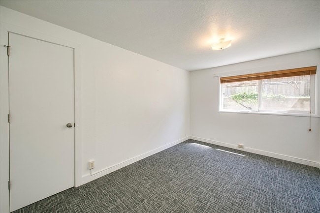 Building Photo - 1705 N 7th St