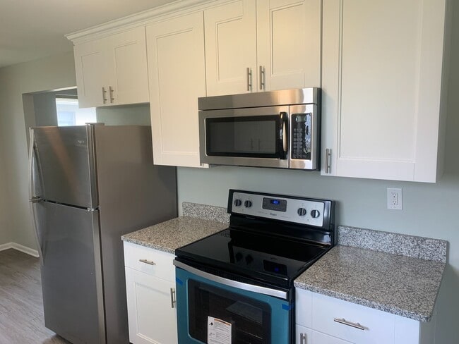 Foto del edificio - Woodview Avenue (314 and 316)