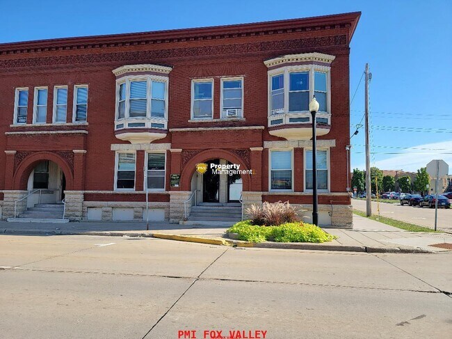 Building Photo - Charming 1-Bedroom Apartment in Oshkosh, W...