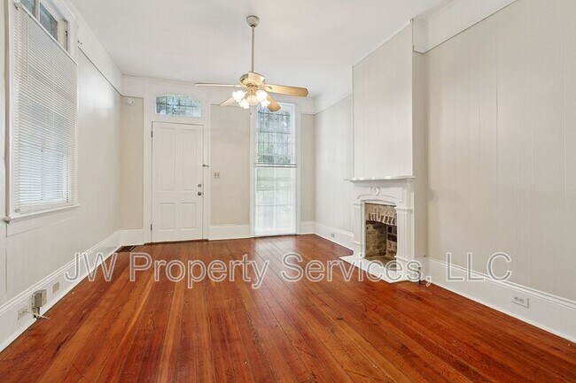 Foto del edificio - 1832 Elysian Fields Ave