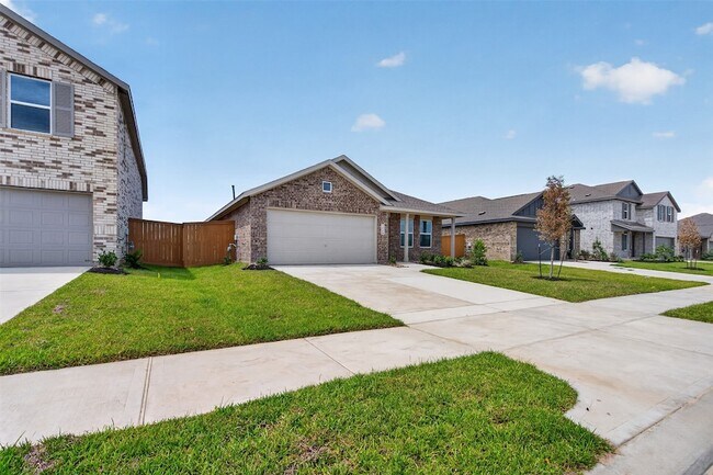 Building Photo - 3008 Calhoun Fls Dr