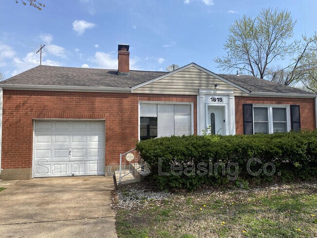 Building Photo - 1615 Redman Rd