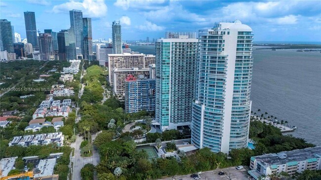 Foto del edificio - 2127 Brickell Ave