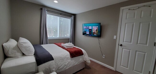 Foto del edificio - 1803 N 200th St