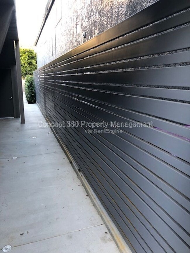 Foto del edificio - 4154 N Business St