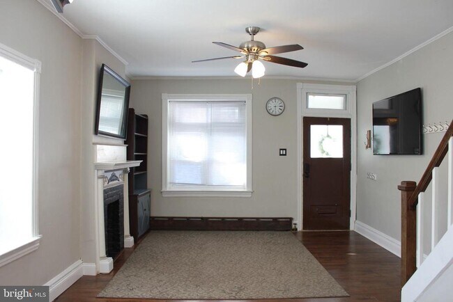 Building Photo - 217-19 Rector St