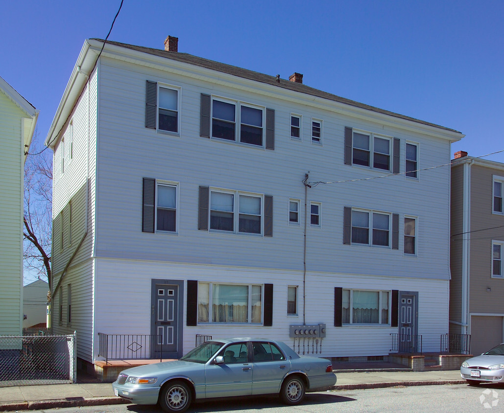 Primary Photo - 23-25 Tripp St