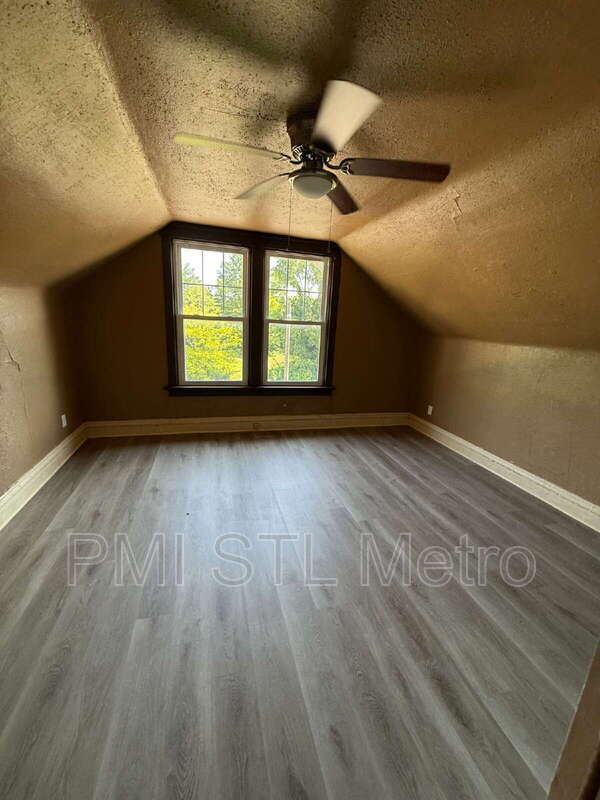 Building Photo - 5952 Kennerly Ave
