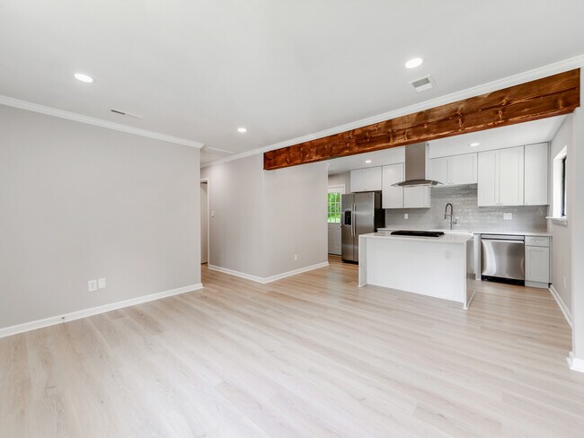 Foto del edificio - 4925 Springview Rd