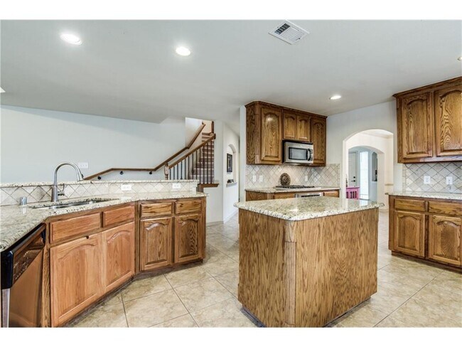 Building Photo - Single Family Home In Panther Creek Esatates