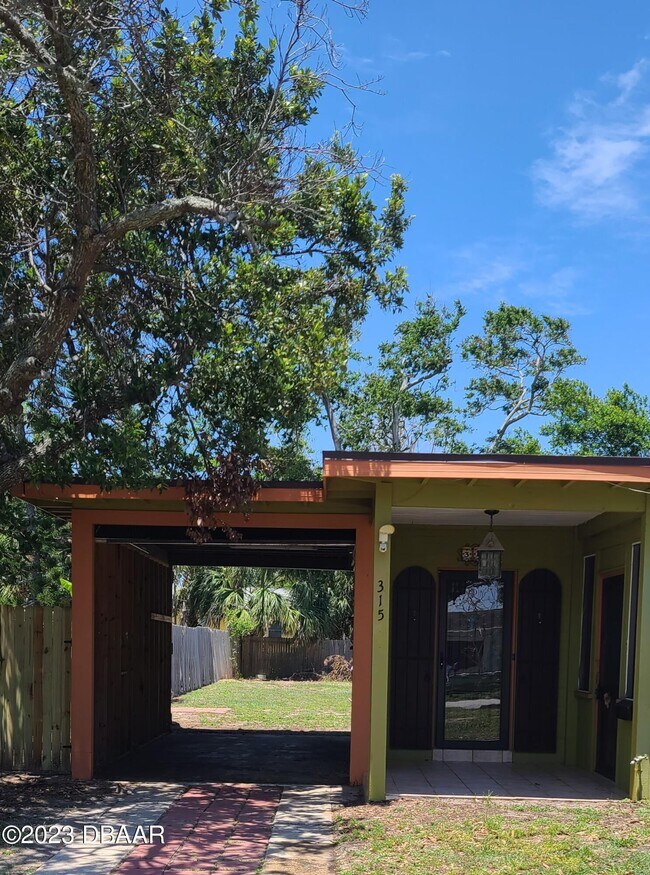 Foto del edificio - 315 Golf Blvd