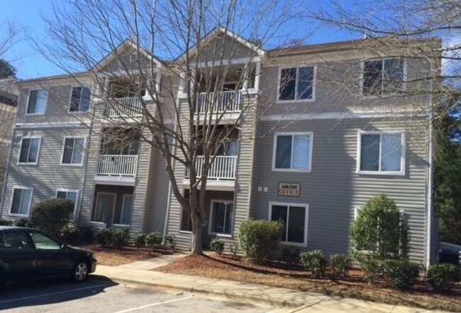 Lake Park Condominium - 1321 Crab Orchard Dr