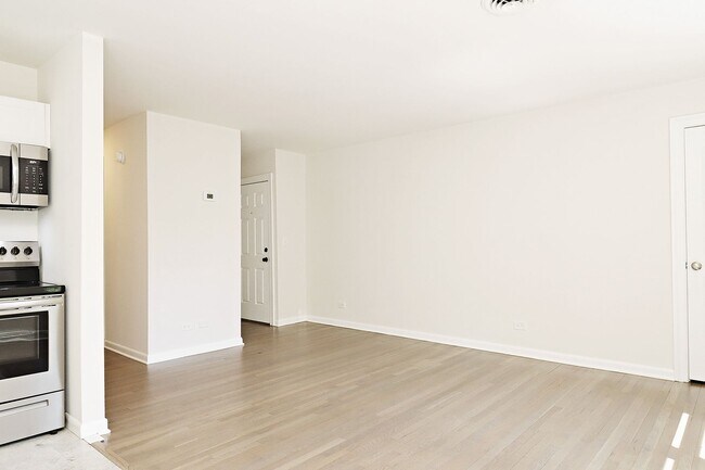 Foto del edificio - Dog-Friendly Apartment With Ting Fiber Internet