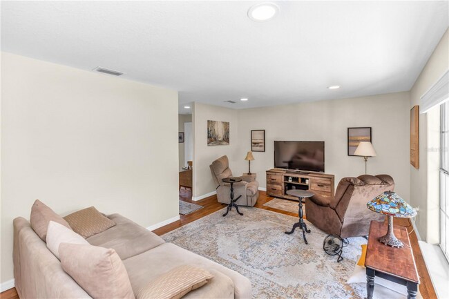 Building Photo - 1506 June Ave