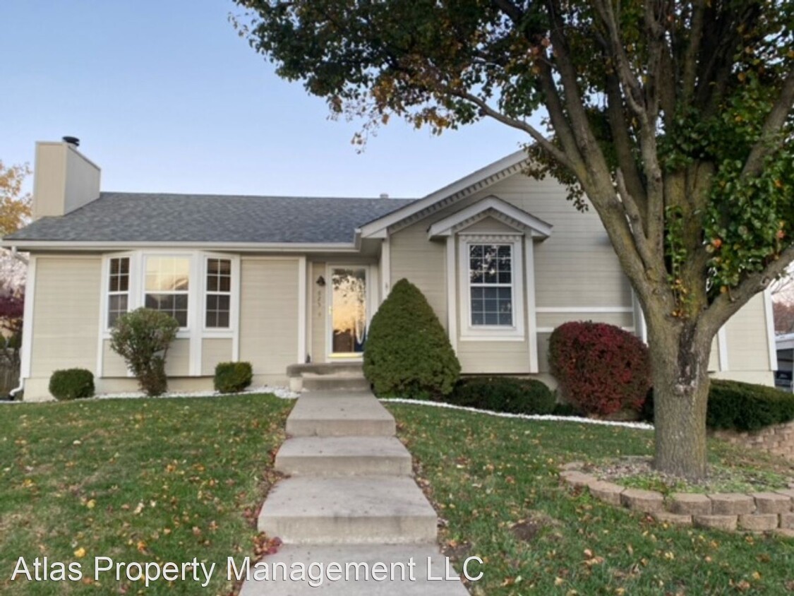 Primary Photo - 4 br, 3 bath House - 625 Hawthorne Place