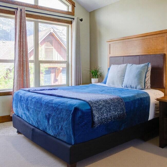 Photo du bâtiment - 121 Kananaskis Way