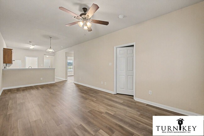 Foto del edificio - 3124-3126 Cherry Ln