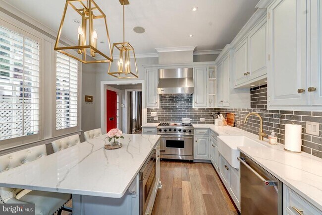 Foto del edificio - 1237 29th St NW