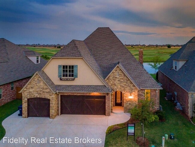 Building Photo - 3 br, 3.5 bath House - 16733 Little Leaf Ct.