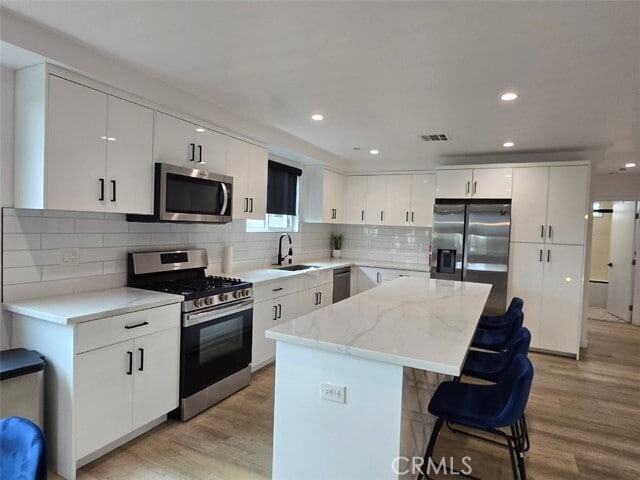 Foto del edificio - 837 N Harvard Blvd