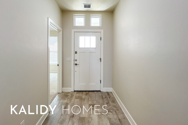 Foto del edificio - 3925 NW 166th Terrace