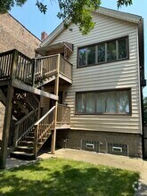 Building Photo - 3207 S Wells St