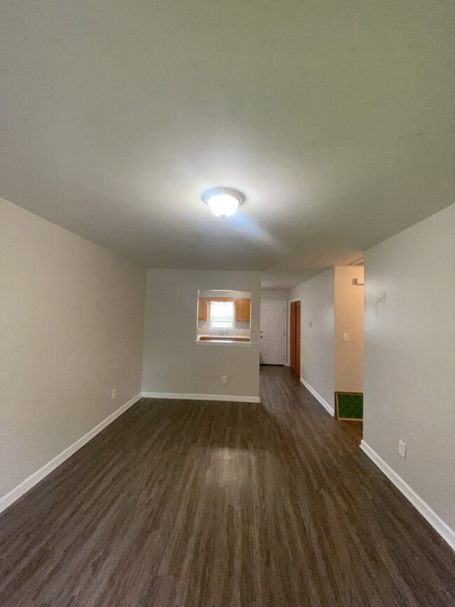 Building Photo - 119 Simmental Ln