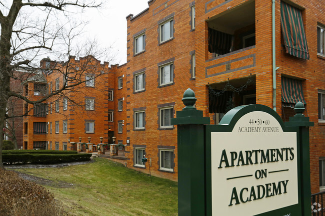 Building Photo - Apartments on Academy