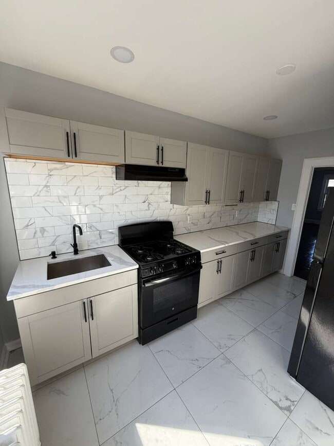 Foto del edificio - 216 Orange Ave