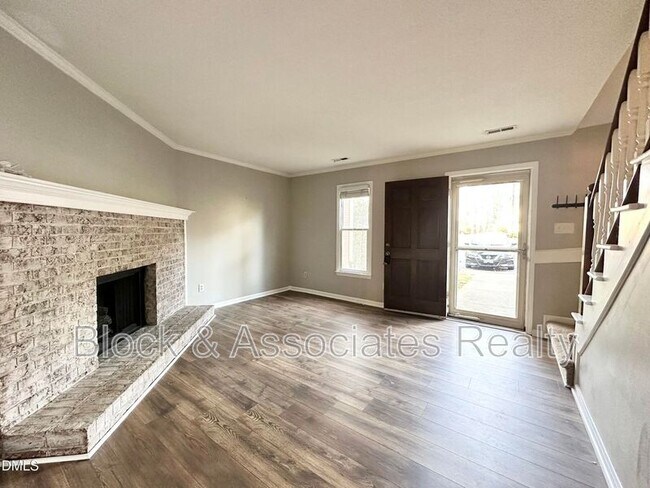 Foto del edificio - 5649 Hamstead Crossing