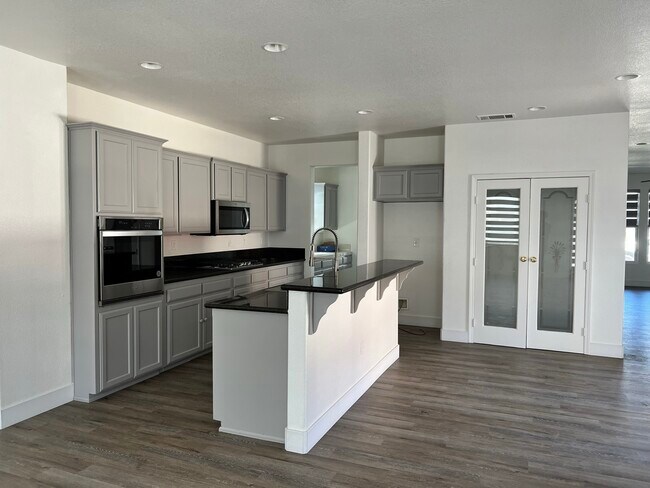 Foto del edificio - 456 Meadow Creek Dr