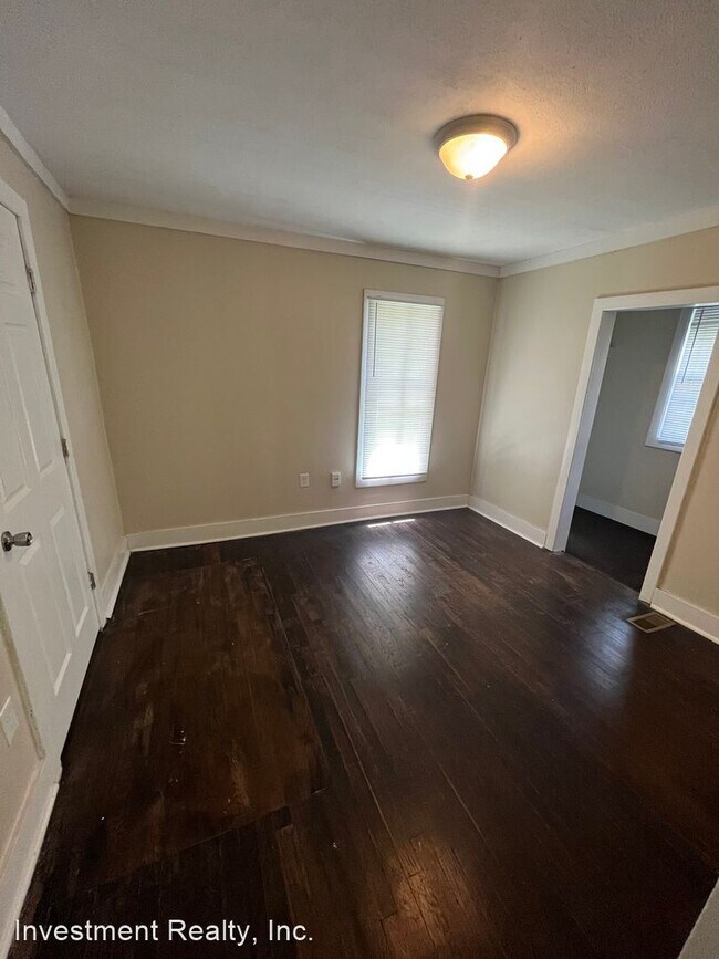 Building Photo - 2 br, 1 bath House - 1028 E Blaine St