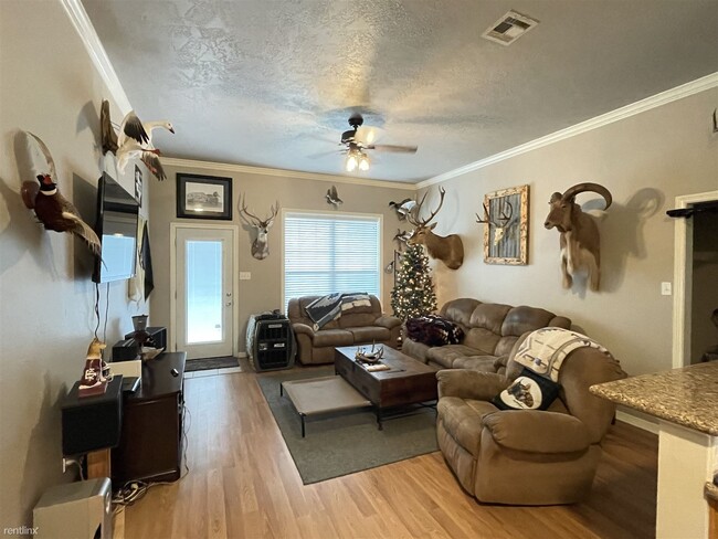 Building Photo - 4 br, 3 bath House - 3701 Essen Loop