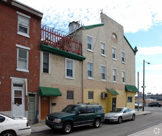 Foto del edificio - 175-177 W Girard Ave