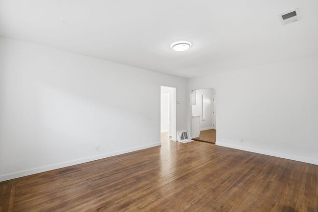 Foto del edificio - 541 Jackson Ave