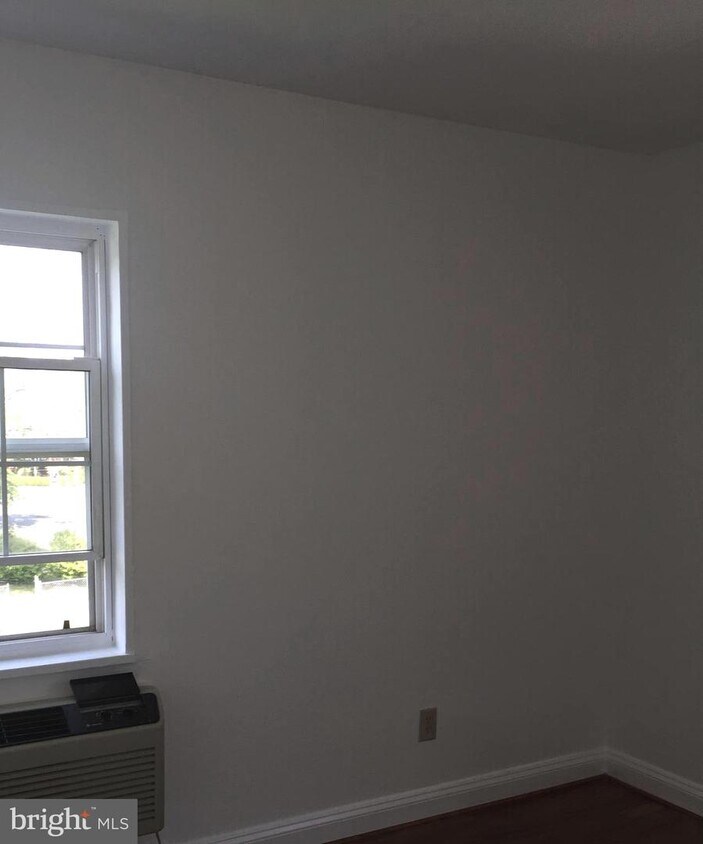 Foto principal - 2241 Farrington Ave