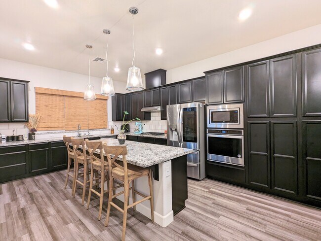 Kitchen - 3843 Nevada St