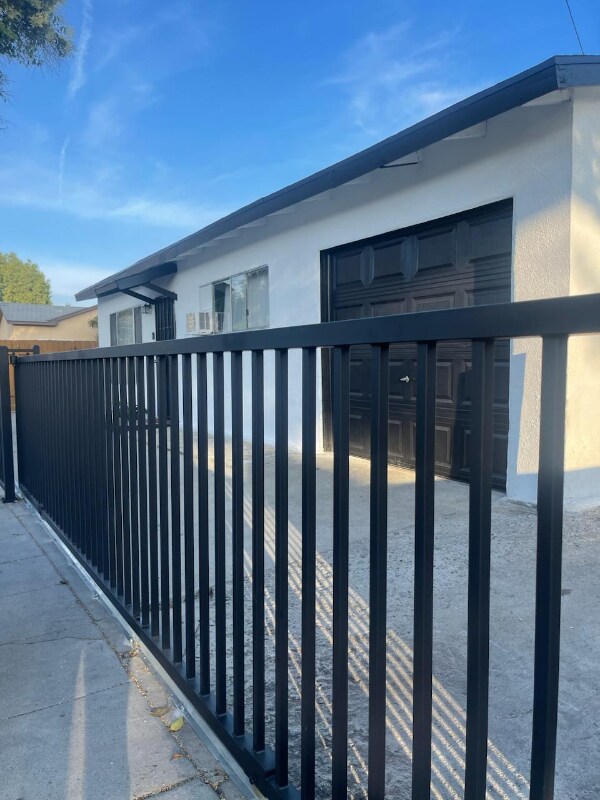 Building Photo - 6848 San Mateo St