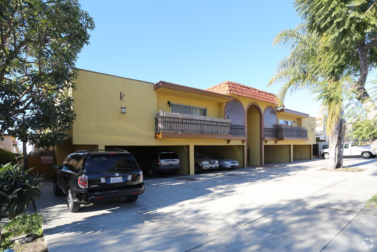 3545 Mentone ¡alejado - 3545 Mentone Ave