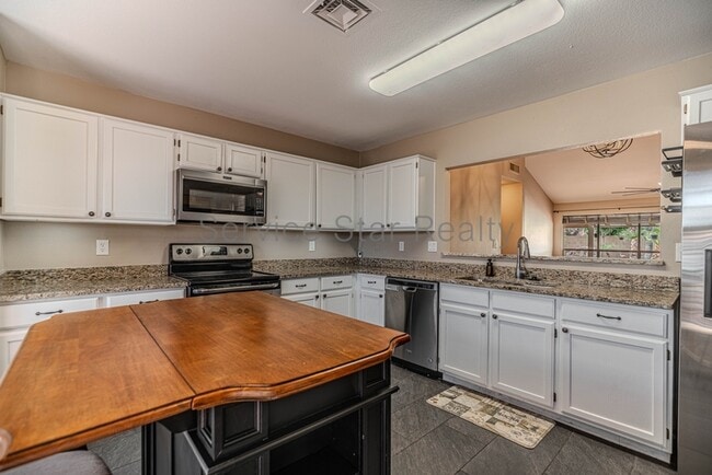 Foto del edificio - 7730 W Shaw Butte Dr