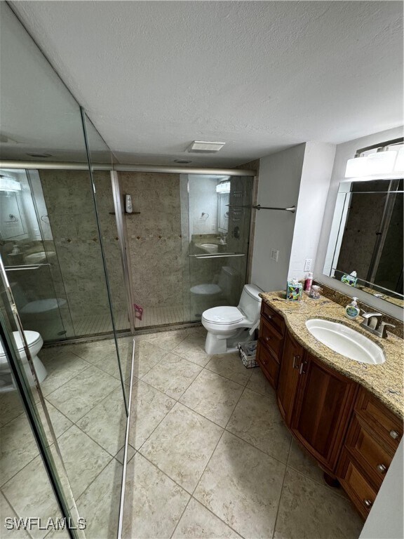 Foto principal - 25730 Hickory Blvd