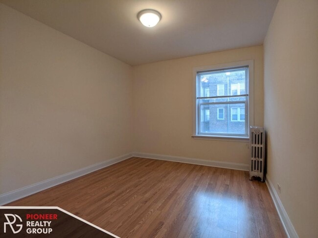 Building Photo - 2600 N Kimball Ave