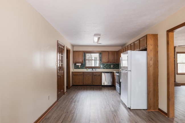 Foto del edificio - 1190 Duncan Rd