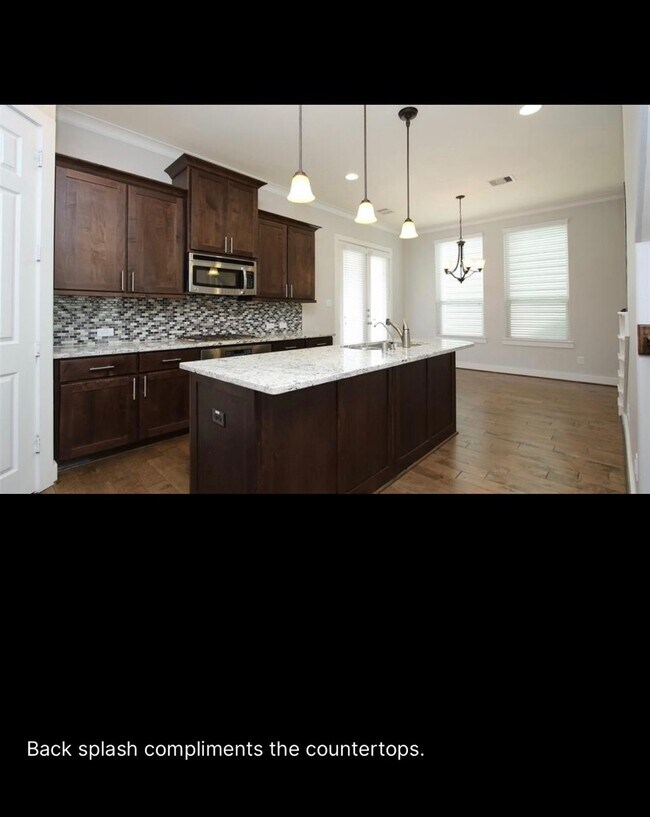Foto del edificio - 1509 Bently Green Ln