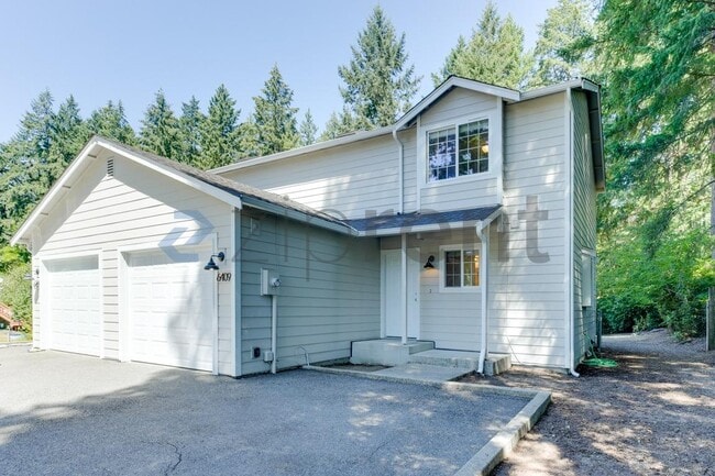 Building Photo - Unit n/a