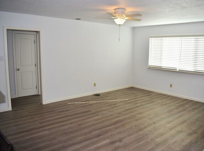 Foto del edificio - All Utilities Paid Including Internet!