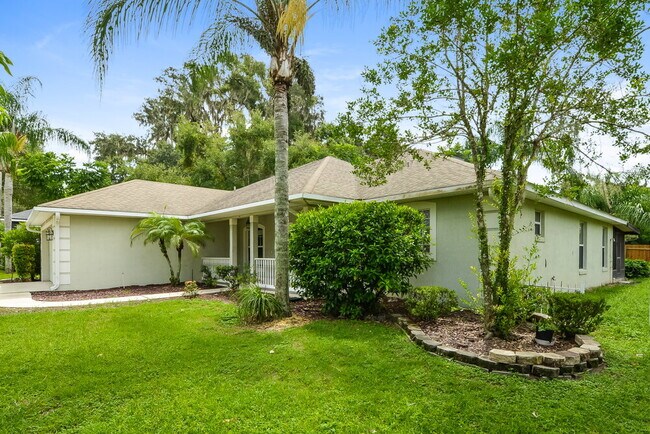 Foto del edificio - 708 Haven Oak Ct