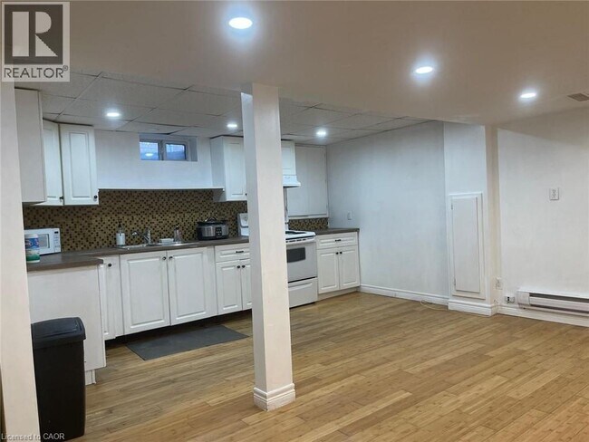 Building Photo - 135 Northgate Dr