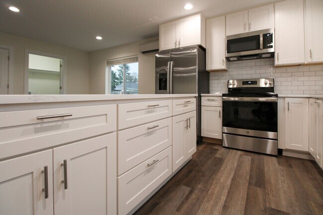Building Photo - MAPLE2295-SPRUCE680