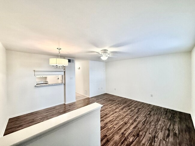 Photo - 1 Bed 1 Bath Condo with Community Pool and Access to I-10